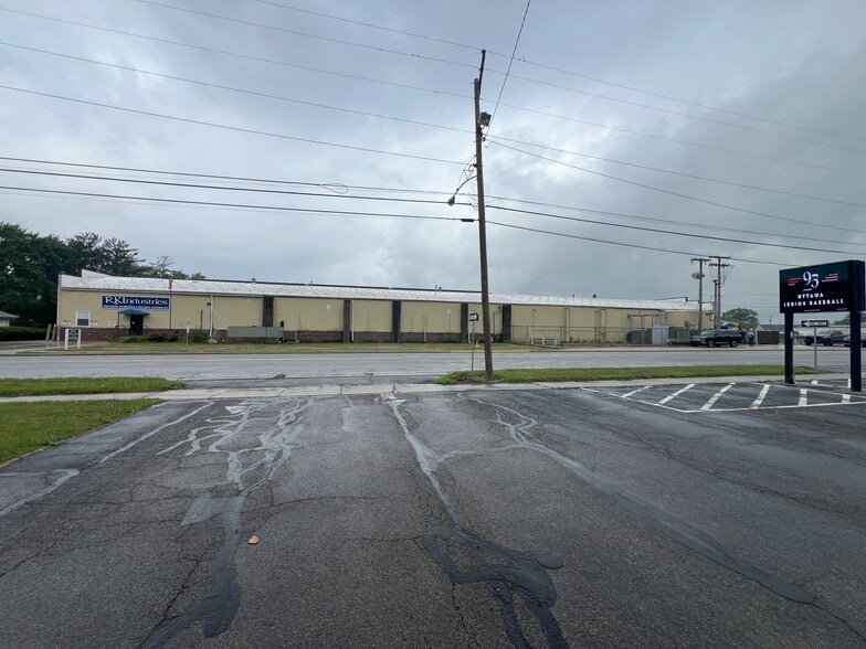 725 N Locust St, Ottawa, OH for lease - Building Photo - Image 1 of 10