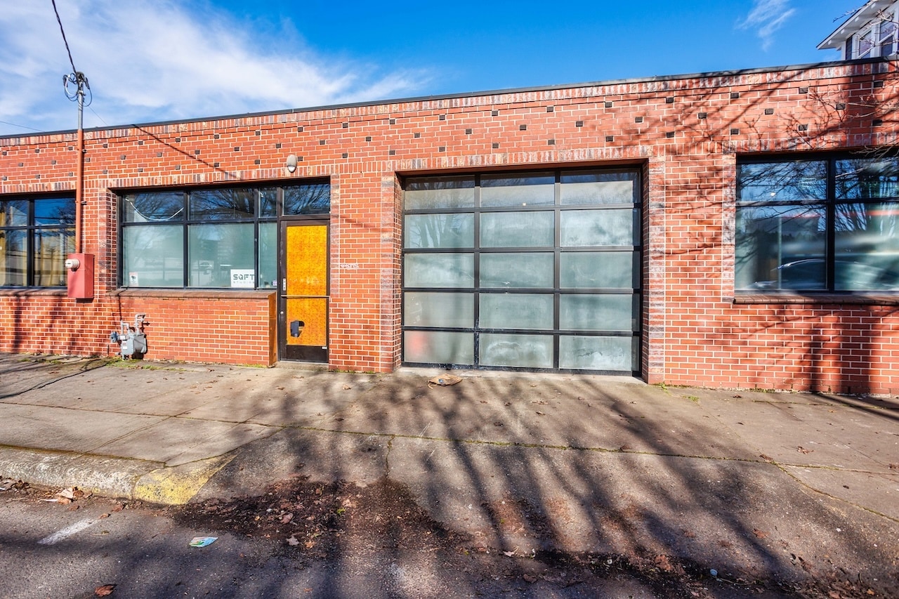 1804 NE Martin Luther King Jr Blvd, Portland, OR for lease Primary Photo- Image 1 of 18