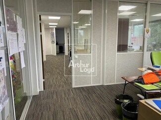 Plus de détails pour Bureau à louer