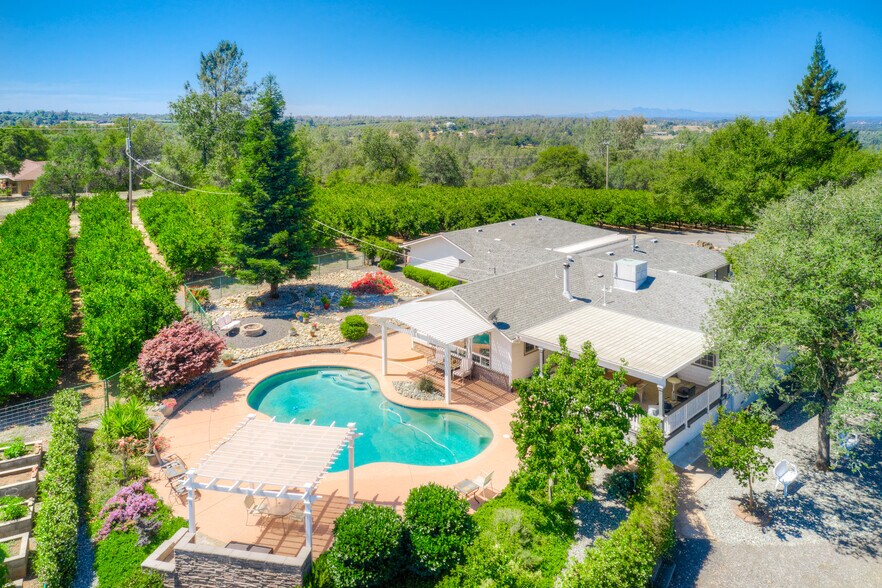 78 Circle View Dr, Oroville, CA à vendre - Photo du bâtiment - Image 3 de 40