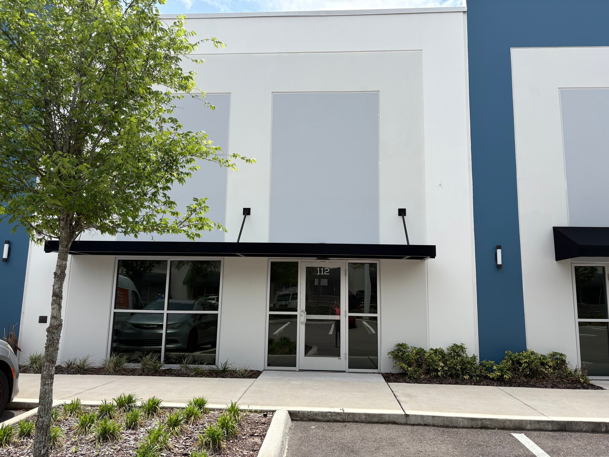 7906 Kingspointe Pky, Orlando, FL for lease Interior Photo- Image 1 of 4