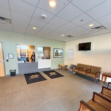 406-546 Plaza Ct, Sand Springs, OK for lease Interior Photo- Image 2 of 12