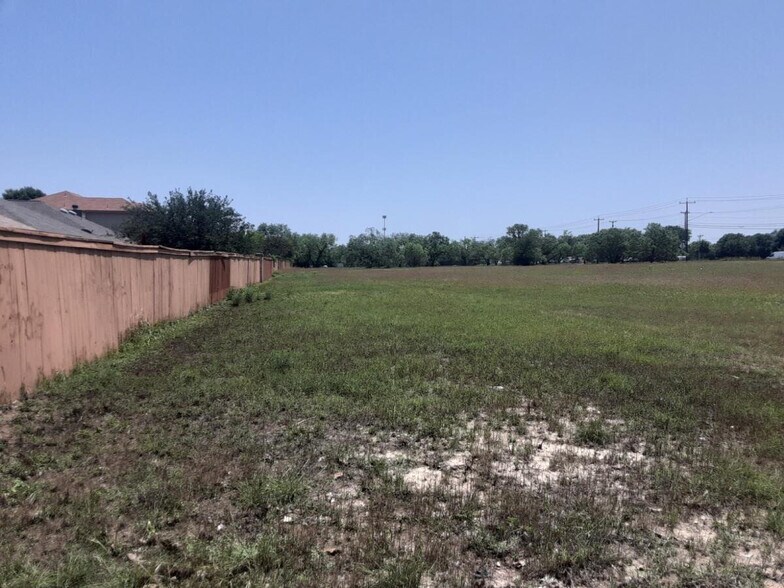 8400 Culebra Rd, San Antonio, TX à vendre - Photo du bâtiment - Image 3 de 3