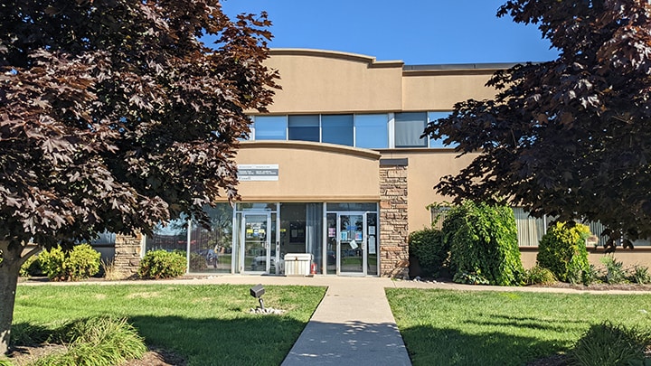 1401 Dundas St, Woodstock, ON à louer Photo principale- Image 1 de 13