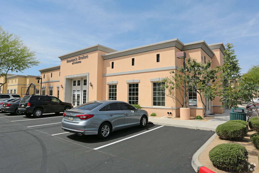 690 E Warner Rd, Gilbert, AZ for lease - Primary Photo - Image 1 of 38