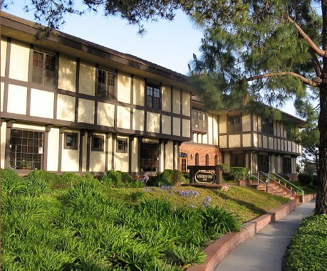 950 County Square Dr, Ventura, CA à louer Photo du bâtiment- Image 1 de 10