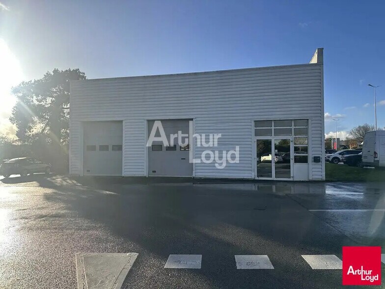 Flex in Saint-Grégoire for lease - Building Photo - Image 3 of 5