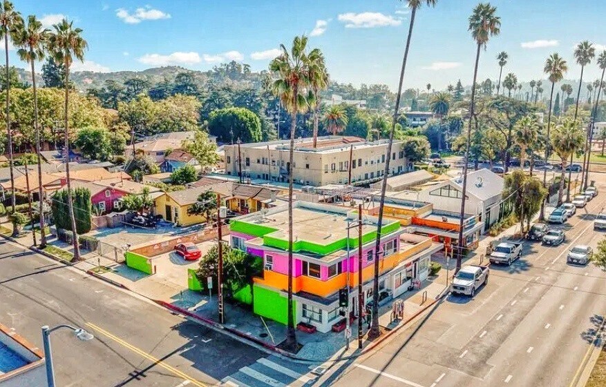 4972 Eagle Rock Blvd, Los Angeles, CA à louer - Photo du bâtiment - Image 2 de 8