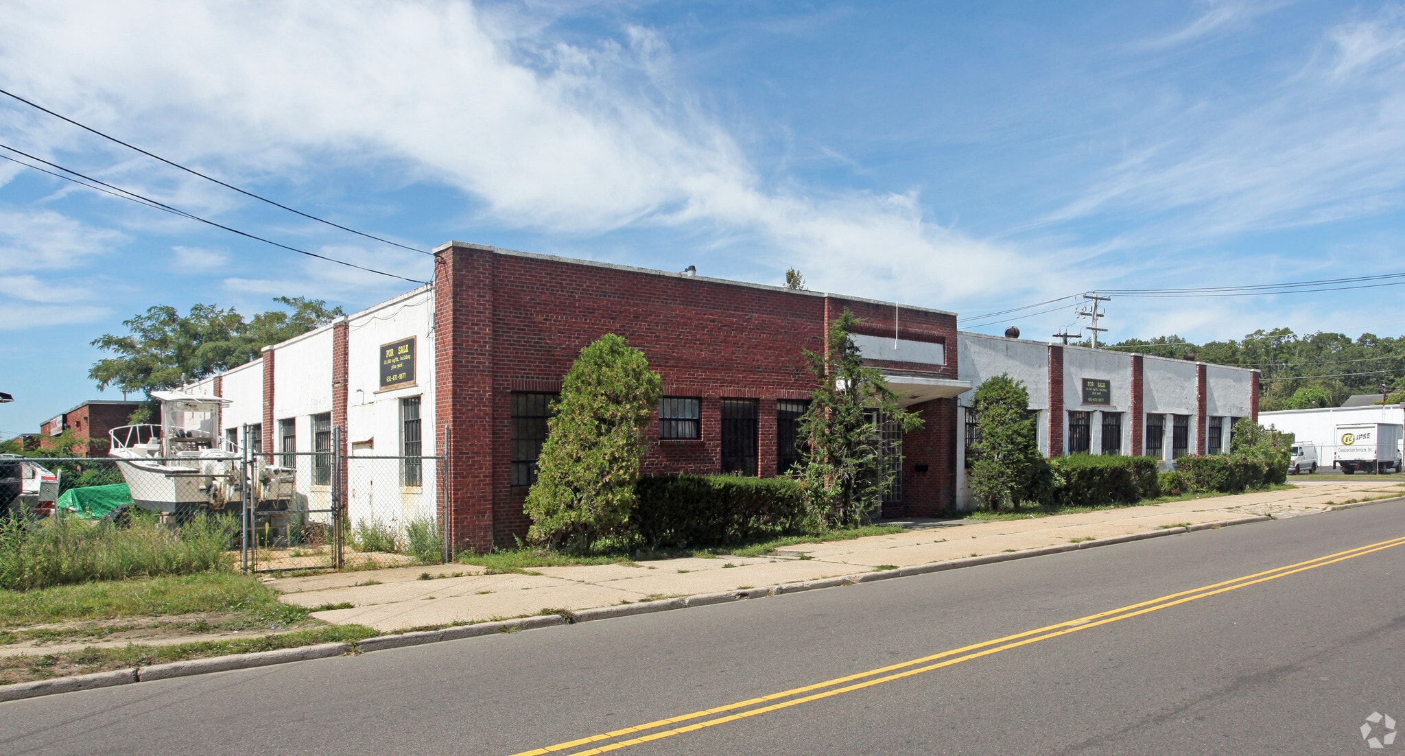 1700 Strongs Ave N, Copiague, NY for lease Primary Photo- Image 1 of 6