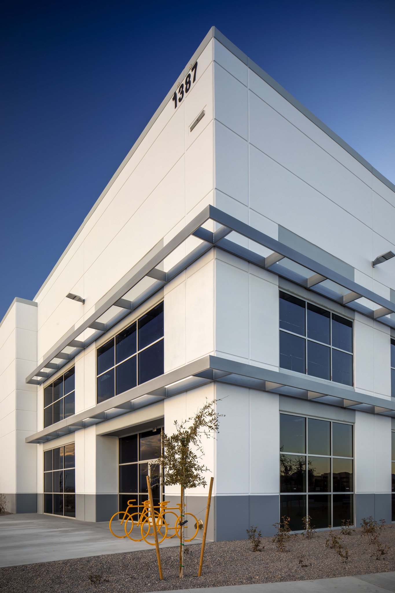 1379 Raiders Way, Henderson, NV for lease Primary Photo- Image 1 of 3