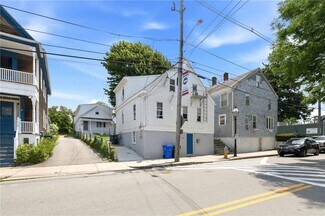 Plus de détails pour 400 Thames St, Bristol, RI - Multi-résidentiel à vendre