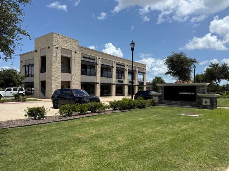 18806 Noble Seven Ln, Sugar Land, TX à louer - Photo du bâtiment - Image 2 de 17