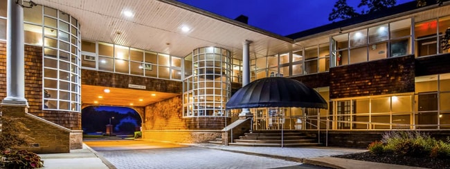 More details for 50 Red Oaks Mill Rd, Poughkeepsie, NY - Hospitality for Sale