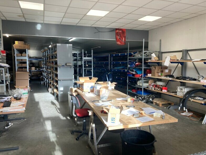 Industrial in Le Havre for lease - Interior Photo - Image 2 of 2