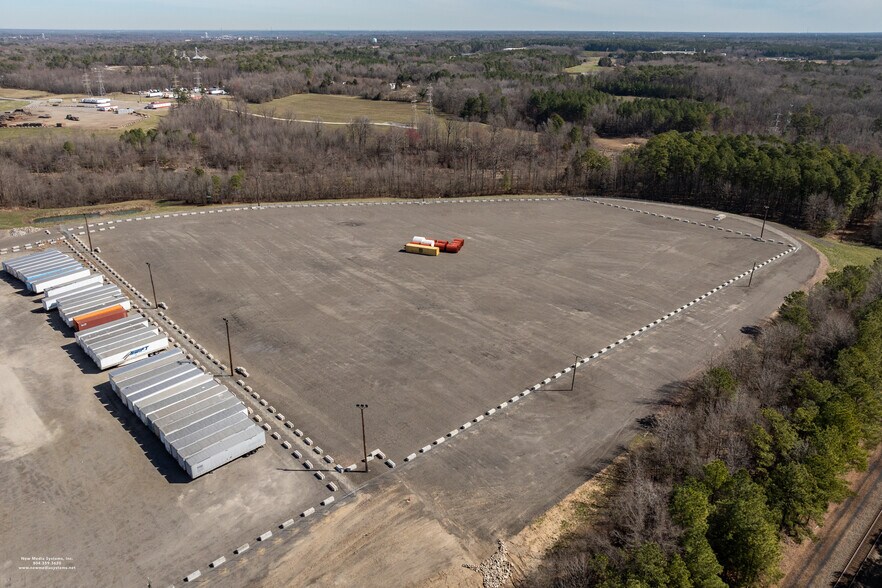 2782 Boydton Plank Rd, Petersburg, VA à louer - Photo du bâtiment - Image 3 de 7