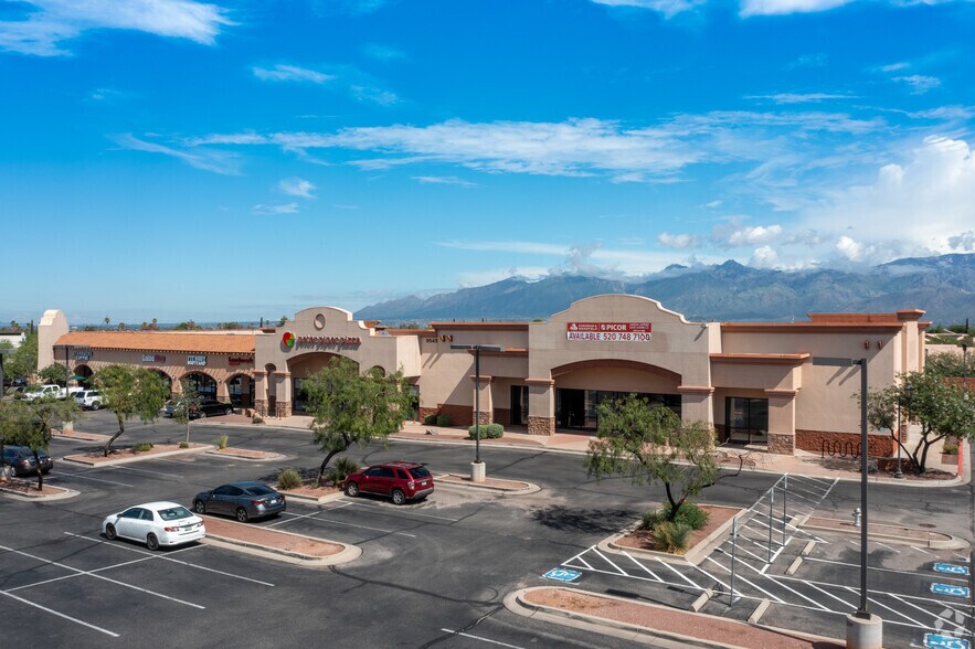 9525-9545 E Old Spanish Trl, Tucson, AZ for lease - Primary Photo - Image 1 of 6