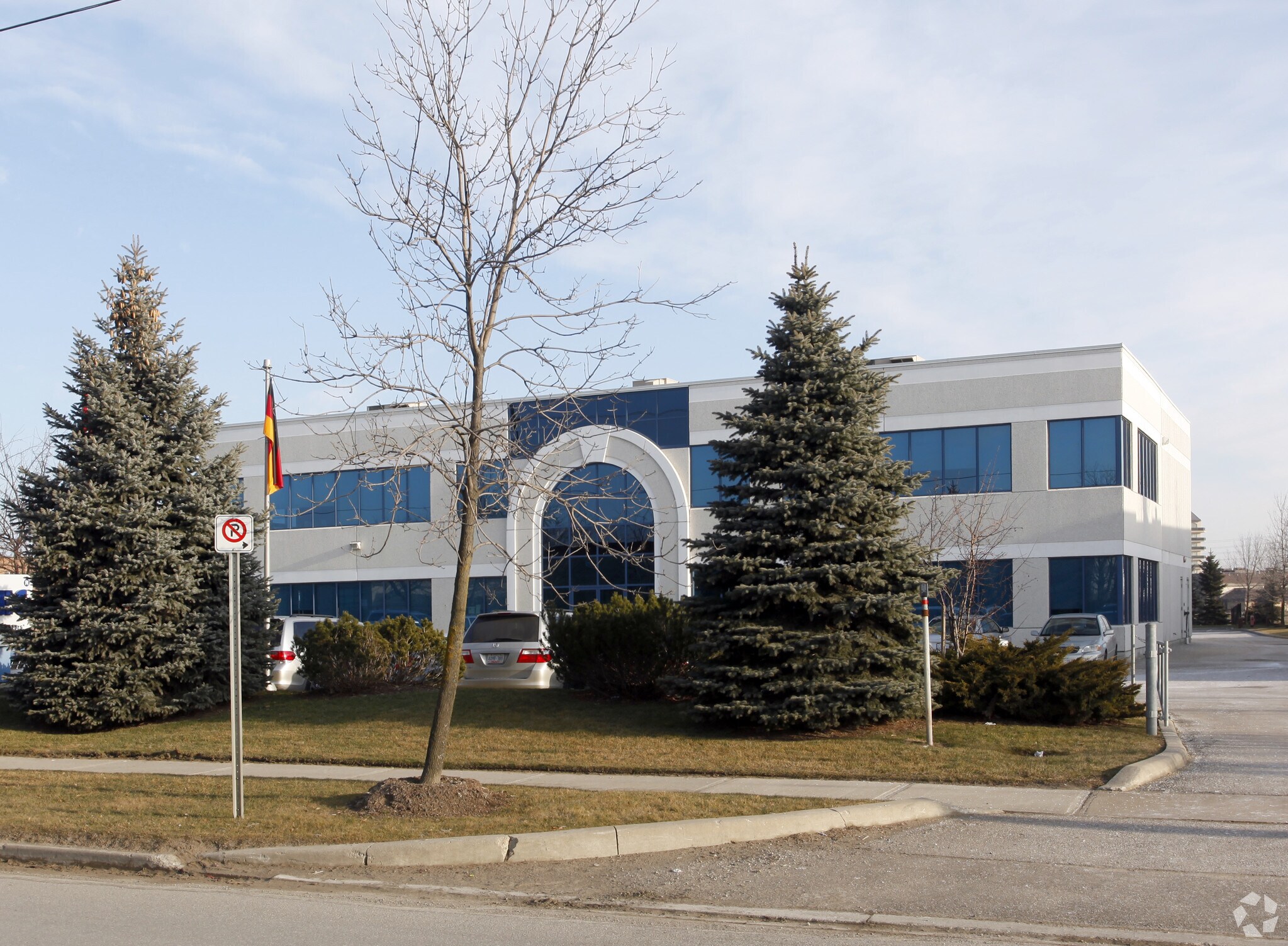 125 Sun Pac Blvd, Brampton, ON à vendre Photo principale- Image 1 de 1