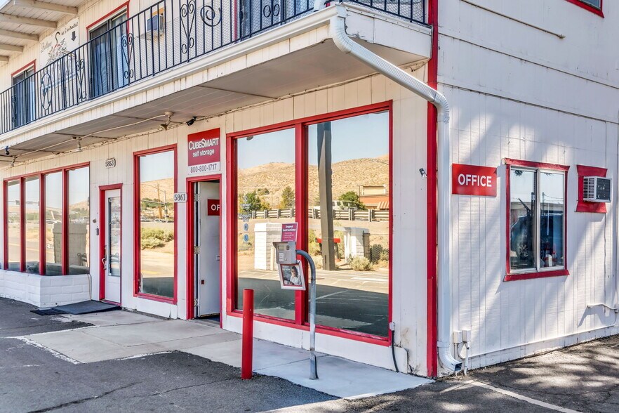 5861 S Carson St, Carson City, NV à vendre - Photo principale - Image 1 de 1