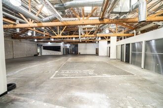 33-43 E Orange Grove Ave, Burbank, CA à louer Photo intérieure- Image 2 de 13