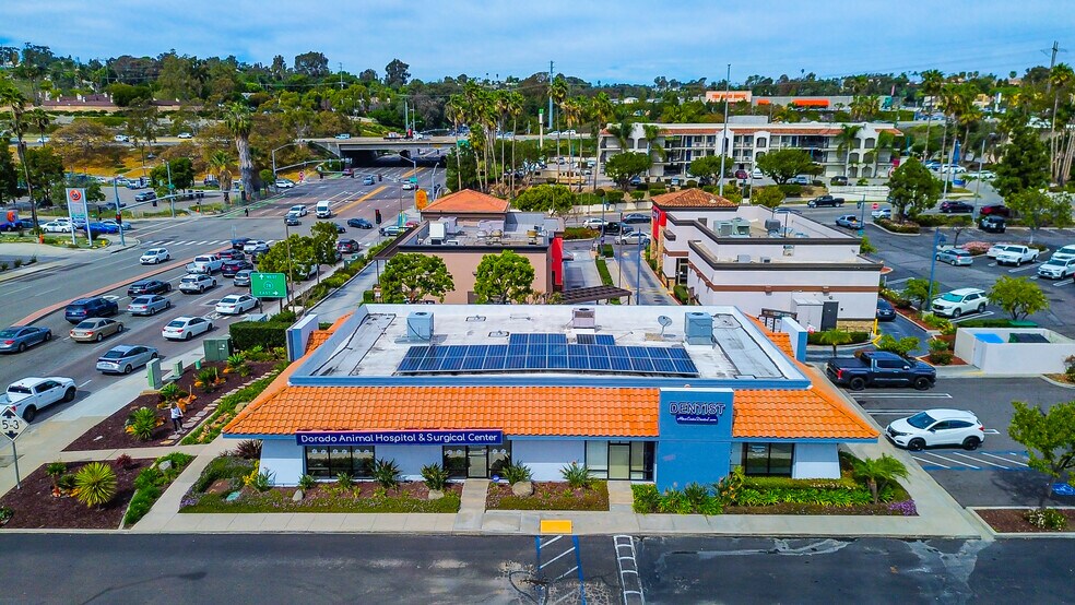 3502 College Blvd, Oceanside, CA à vendre - Photo principale - Image 1 de 8