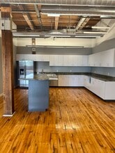 807 Broadway St NE, Minneapolis, MN for lease Interior Photo- Image 2 of 5