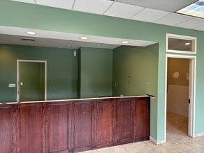 601 Veterans Memorial Hwy, Hauppauge, NY for lease Lobby- Image 2 of 10