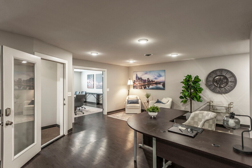 405 Two Mile Pike, Goodlettsville, TN for lease - Building Photo - Image 2 of 16