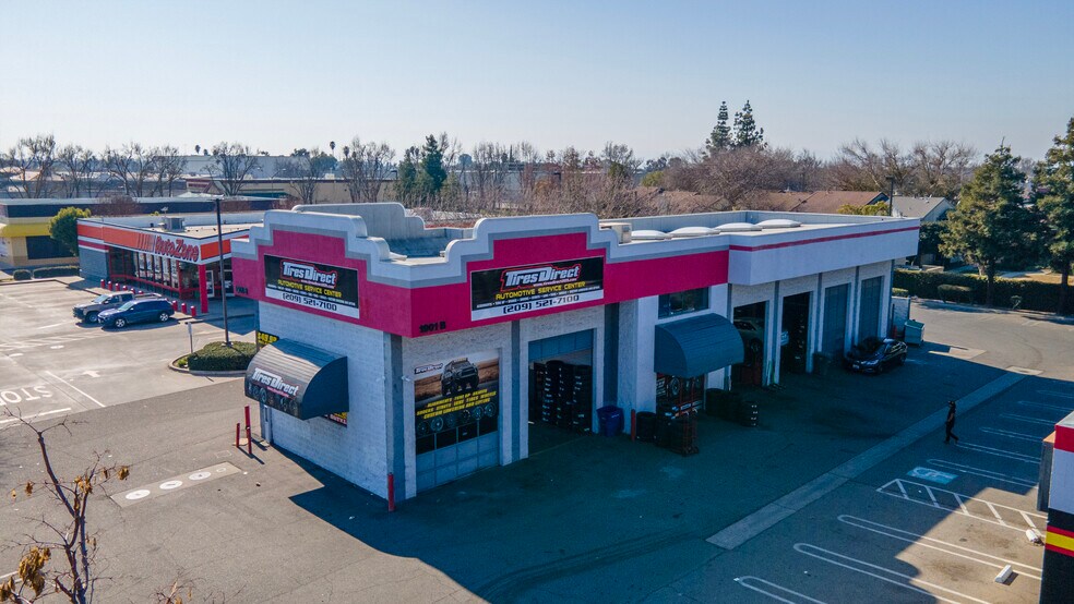 1901 Prescott Rd, Modesto, CA à vendre - Photo du bâtiment - Image 2 de 4