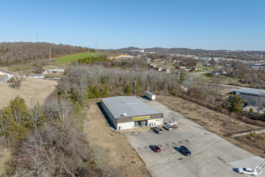 415 W Trinity Ln, Nashville, TN for lease - Building Photo - Image 3 of 4