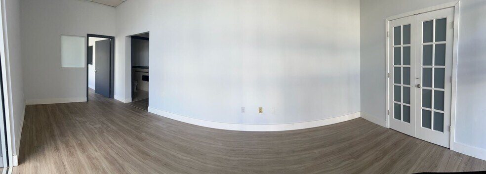 7620 NW 25th St, Miami, FL à louer - Hall d’entrée - Image 3 de 27