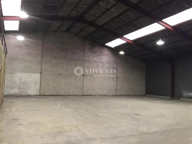 Flex dans Chambray-lès-Tours à louer - Photo du bâtiment - Image 3 de 6