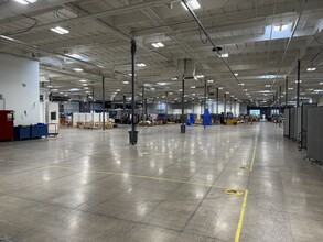 9600 SW Boeckman Rd, Wilsonville, OR for lease Interior Photo- Image 1 of 7