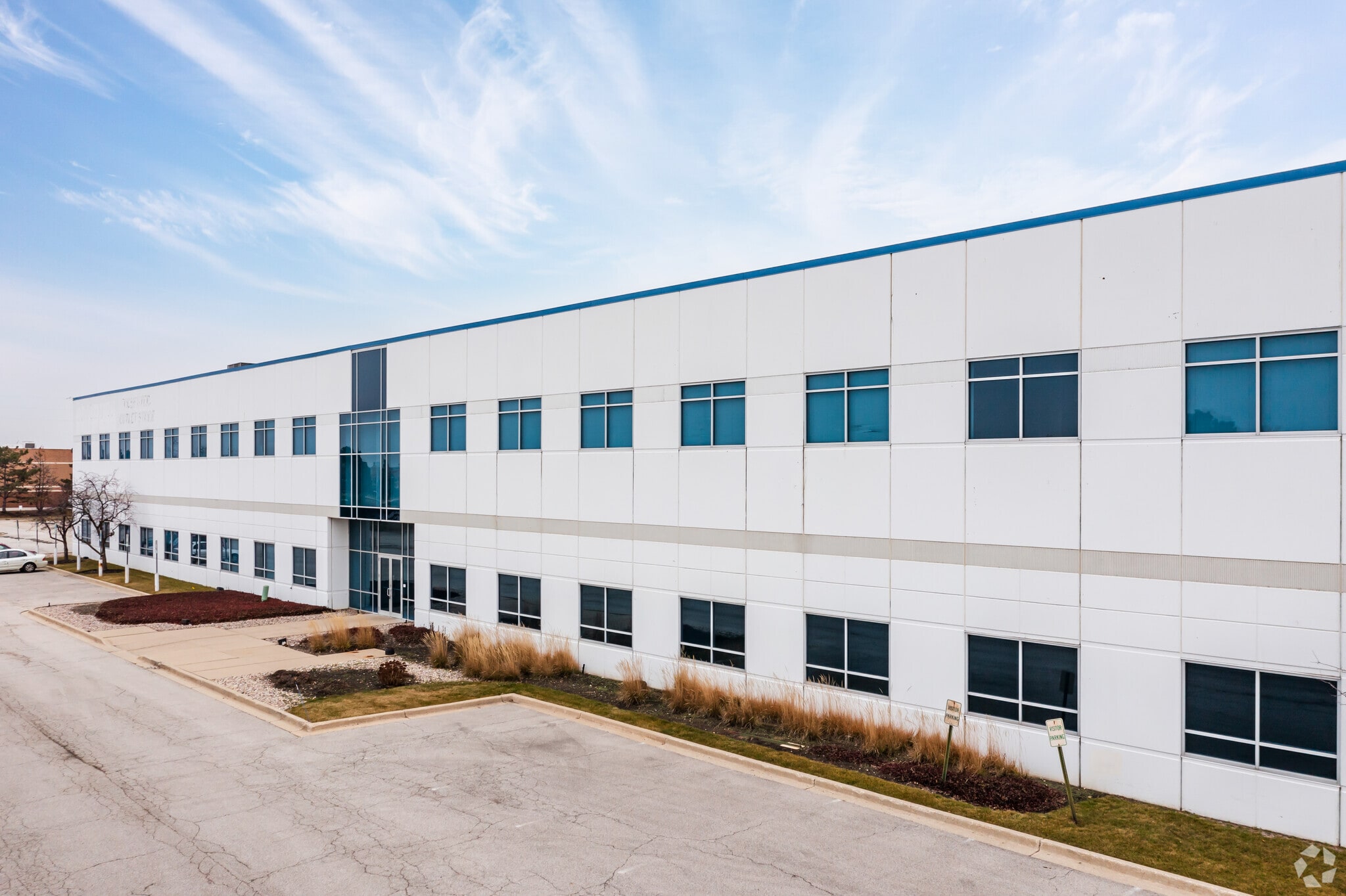 175 Ambassador Dr, Naperville, IL for lease Building Photo- Image 1 of 8