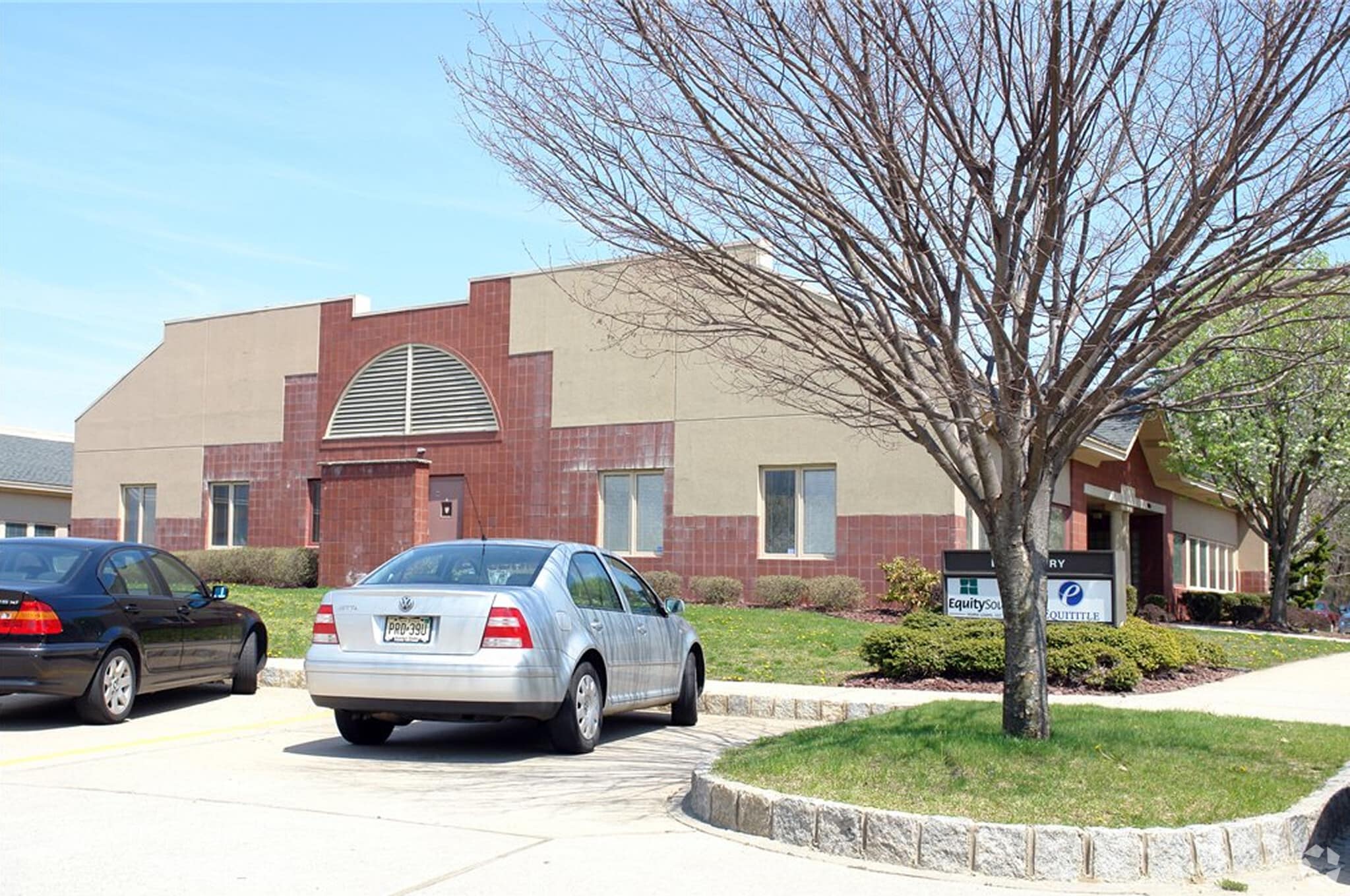 1117-1120 Campus Dr, Morganville, NJ for lease Primary Photo- Image 1 of 3