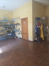 Retail in Talavera de la Reina, Toledo for lease Interior Photo- Image 2 of 2