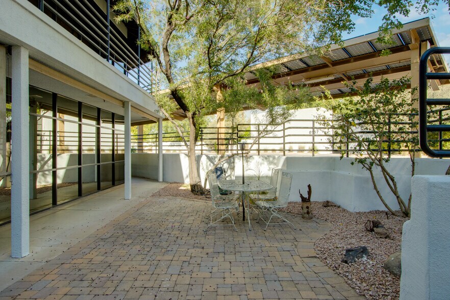 6155 E Indian School Rd, Scottsdale, AZ à louer - Photo du bâtiment - Image 3 de 14