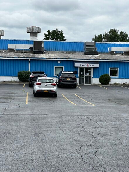 655 Driving Park Ave, Rochester, NY for lease - Building Photo - Image 2 of 28