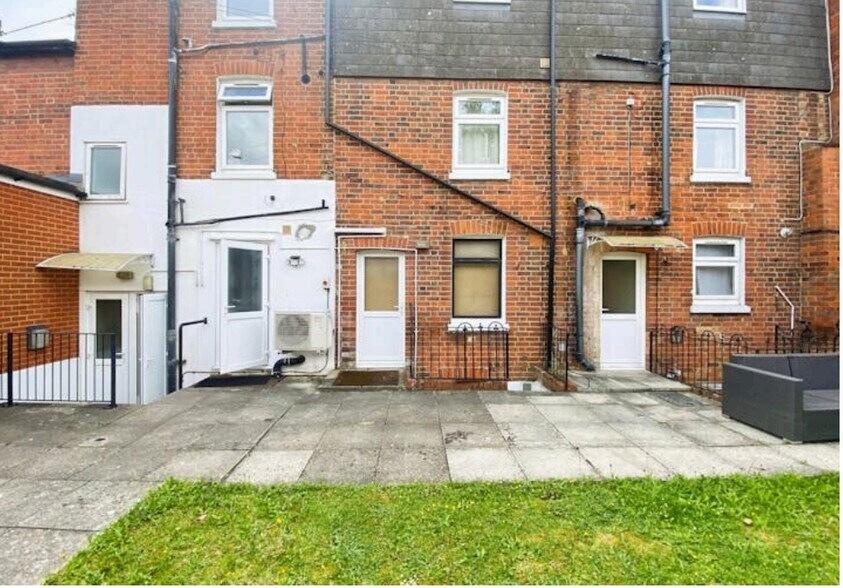 36-38 Prospect Rd, Reading à louer - Photo du bâtiment - Image 3 de 24