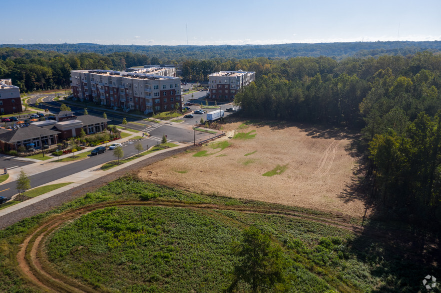 7226-7312 N Tryon St, Charlotte, NC à vendre - Photo du bâtiment - Image 1 de 1