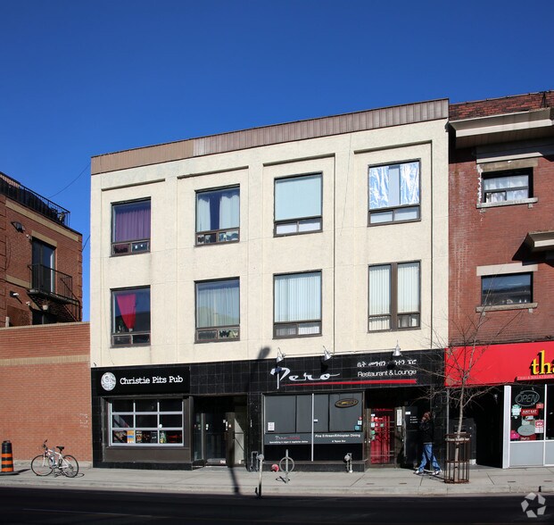812-814 Bloor St W, Toronto, ON for sale - Building Photo - Image 2 of 2