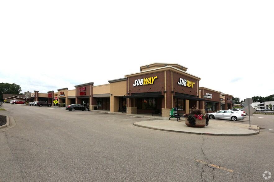 750 Highway 110, Mendota Heights, MN à louer - Photo du bâtiment - Image 3 de 5