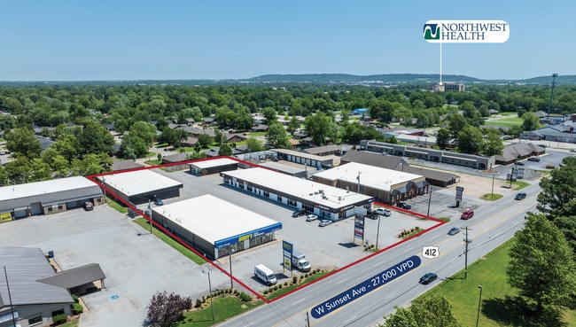 Plus de détails pour Emily Plaza 1772 -1810 W Sunset Ave – Commerce de détail à vendre, Springdale, AR