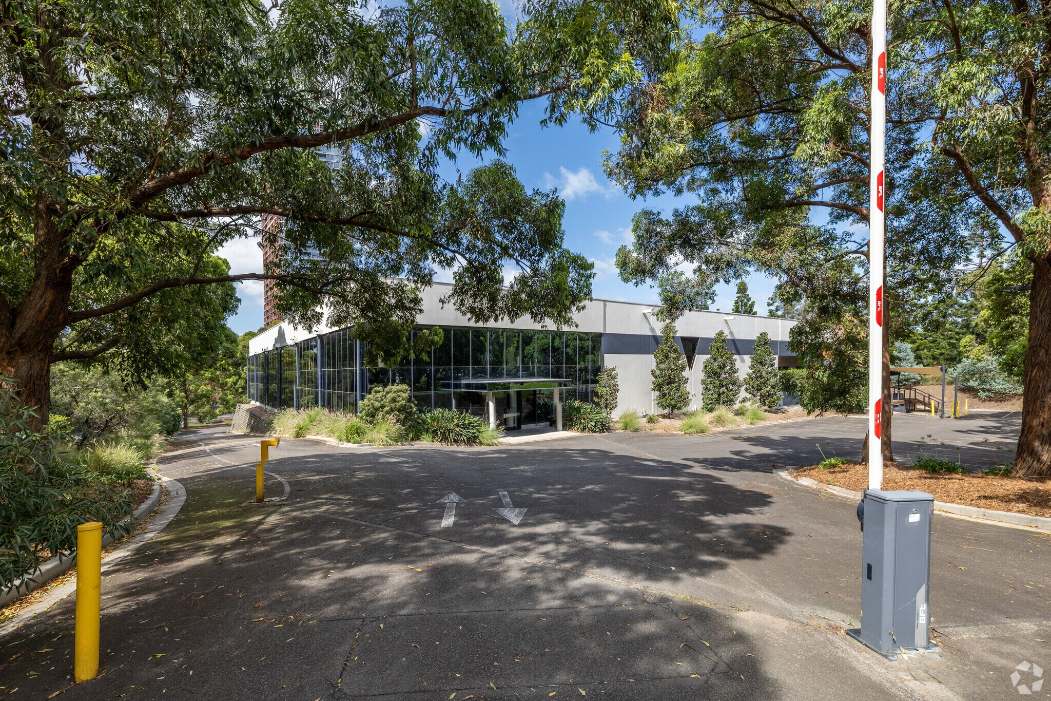 8 Figtree Dr, Sydney Olympic Park for lease Primary Photo- Image 1 of 7