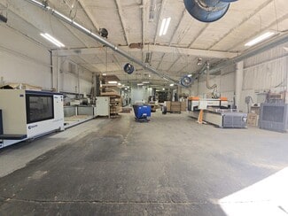 More details for 42621 2nd St E, Lancaster, CA - Industrial for Sale