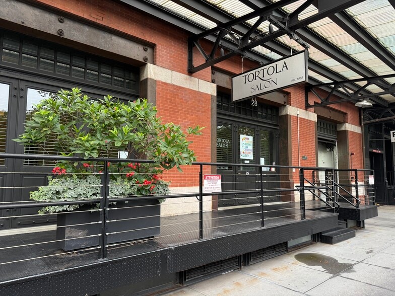 28 N Ericsson Pl, New York, NY for sale - Building Photo - Image 2 of 9