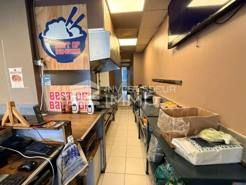 Retail in Melun for lease - Interior Photo - Image 2 of 6