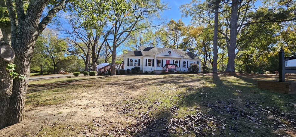 205 Pilgrim Mill Rd, Cumming, GA for sale - Building Photo - Image 2 of 10