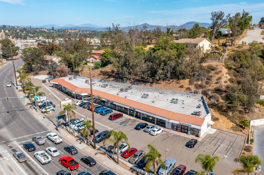 945 W Valley Pky, Escondido, CA for lease - Aerial - Image 2 of 8