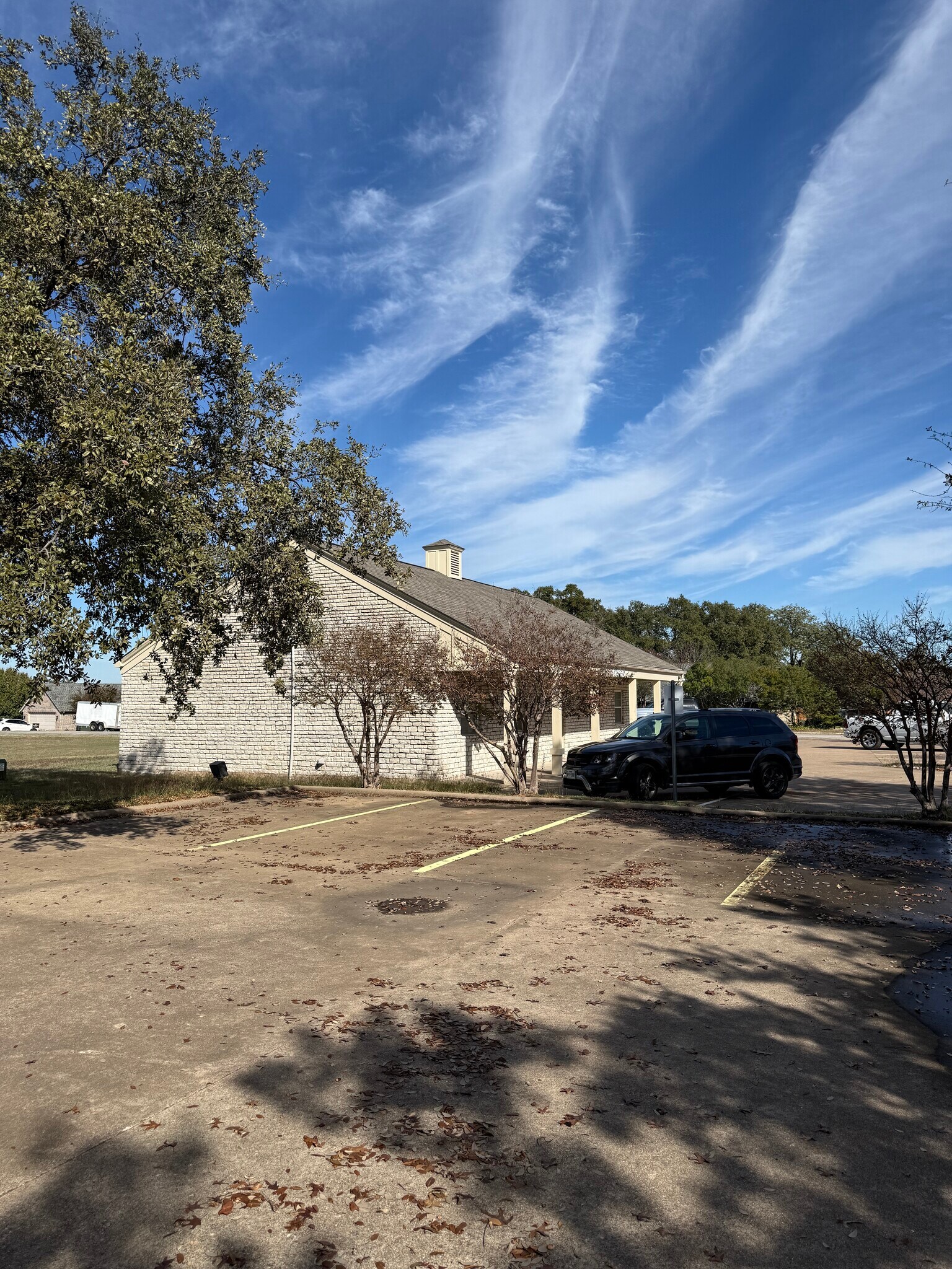 606 S Harbor Ct, Granbury, TX à louer Photo du bâtiment- Image 1 de 4