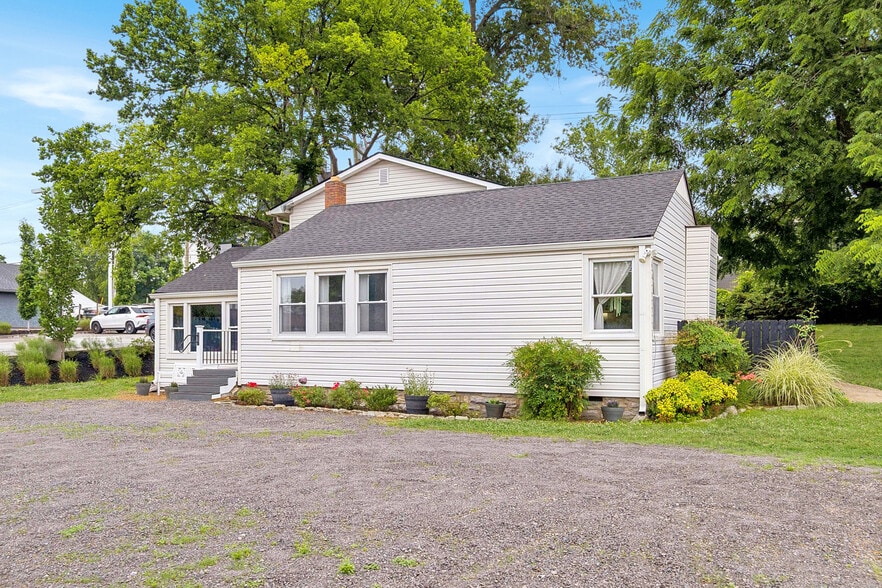 2818 Azalea Pl, Nashville, TN à vendre - Photo du bâtiment - Image 3 de 31